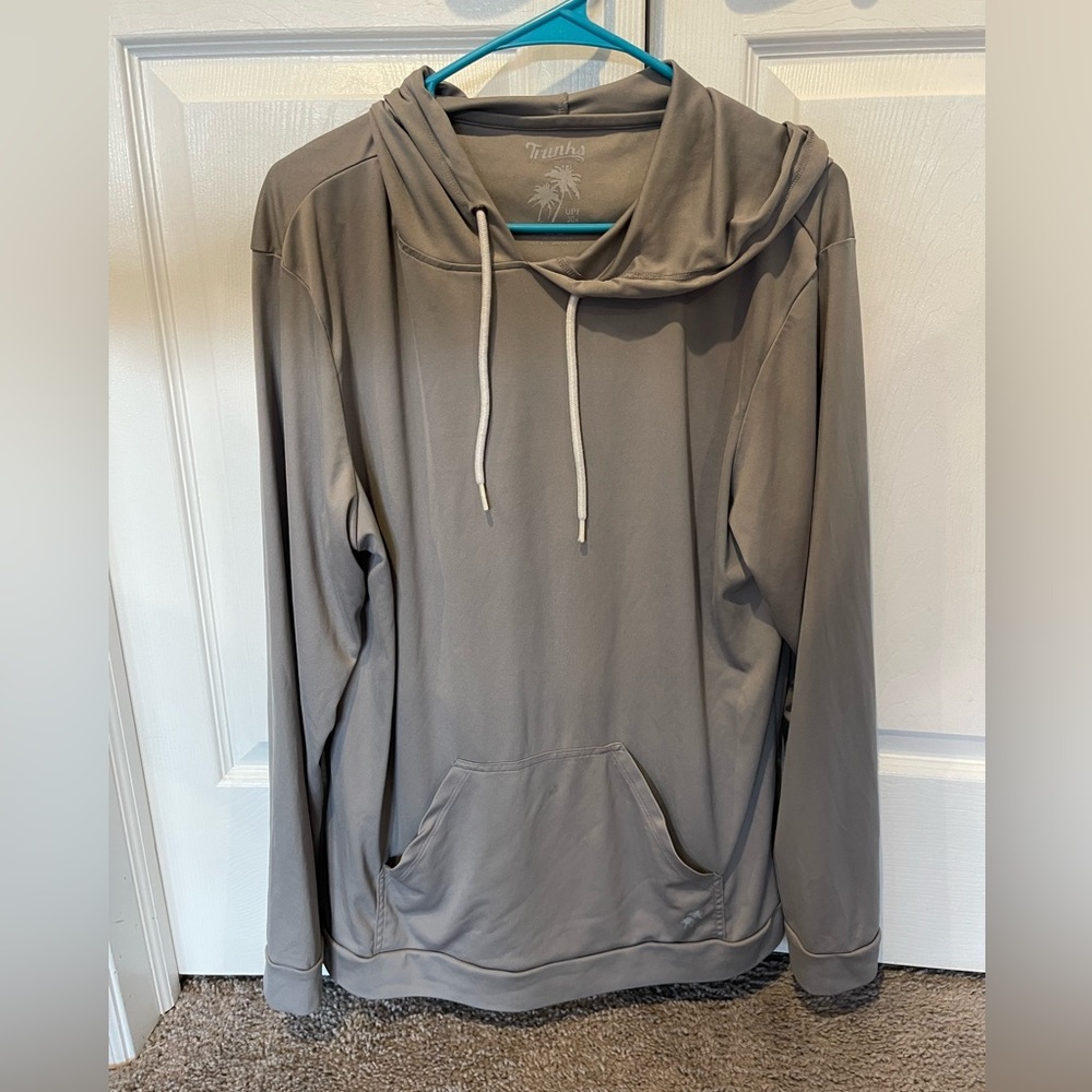 Lightweight hoodie. Gray. Size: Large. Trunks